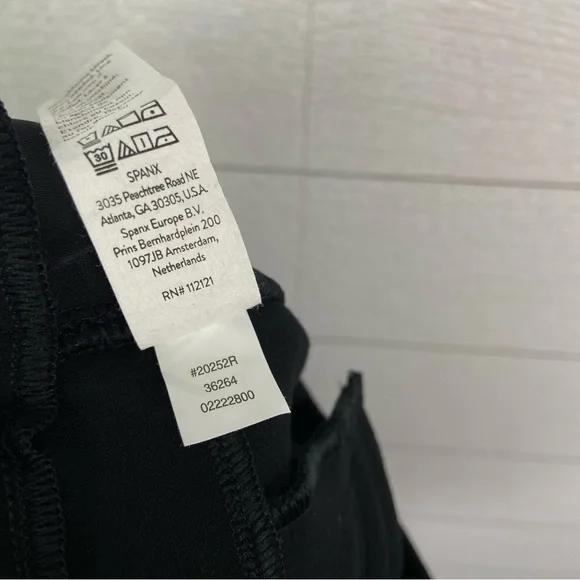 SPANX PerfectFit Ponte Flare Leg Pant Black Seamed Stretch Comfortable Large - Picture 4 of 6